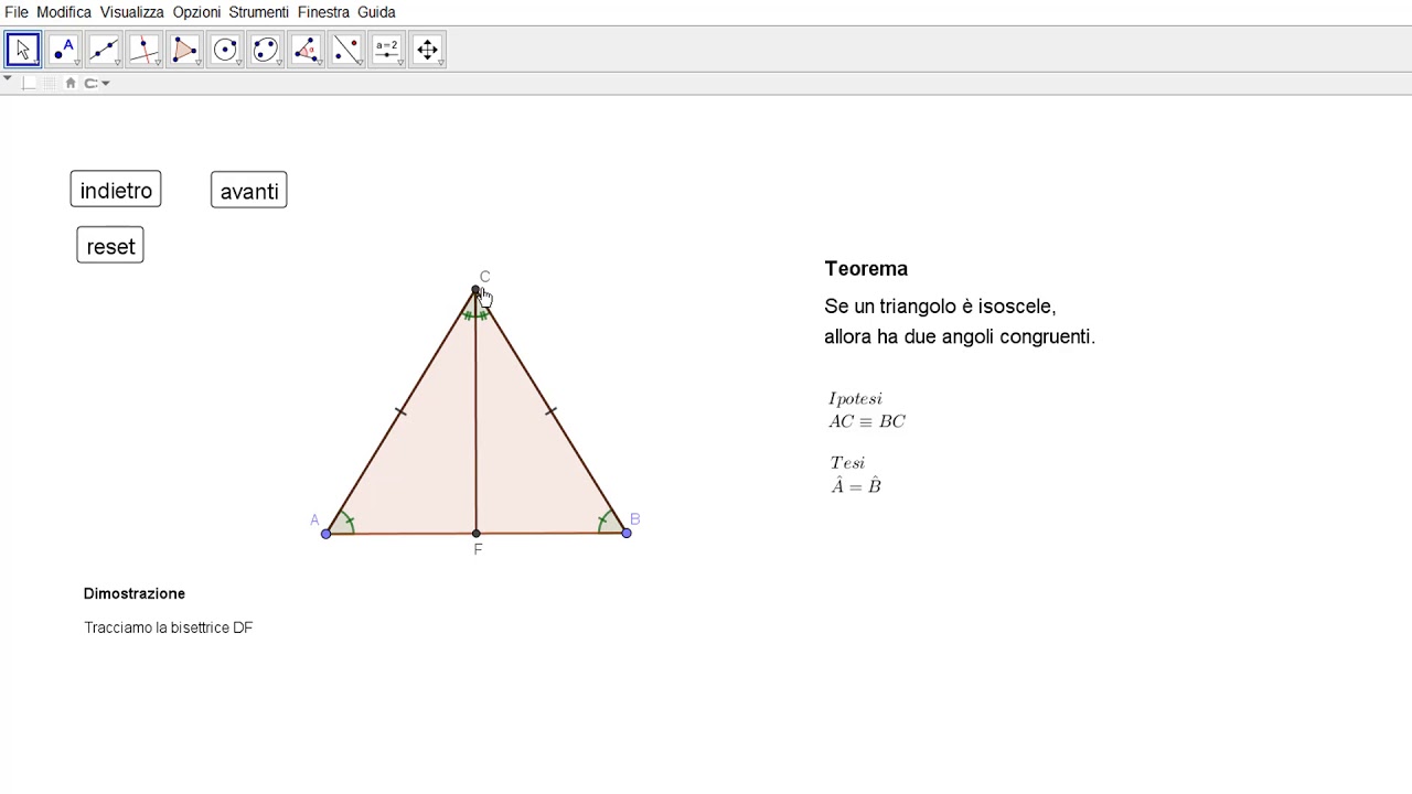 Quanto misurano gli angoli di un triangolo isoscele